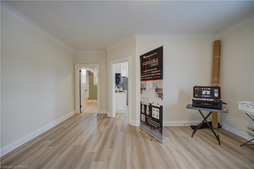 13-100 Frid Street, Hamilton, ON