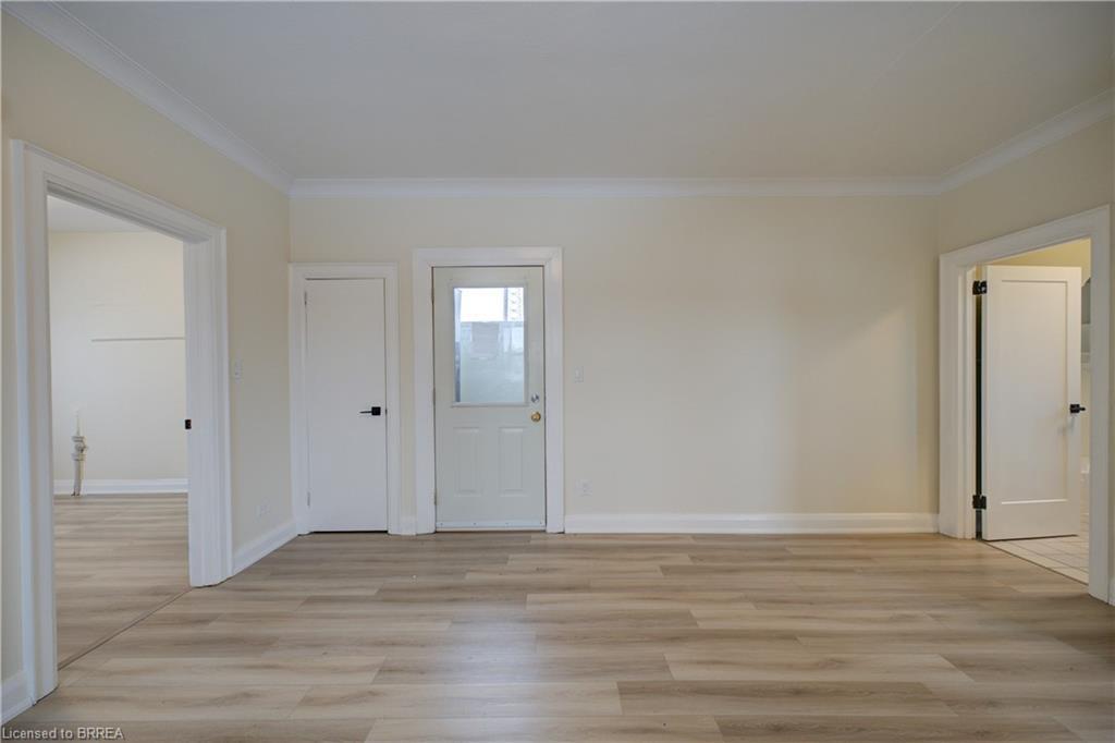 13-100 Frid Street, Hamilton, ON