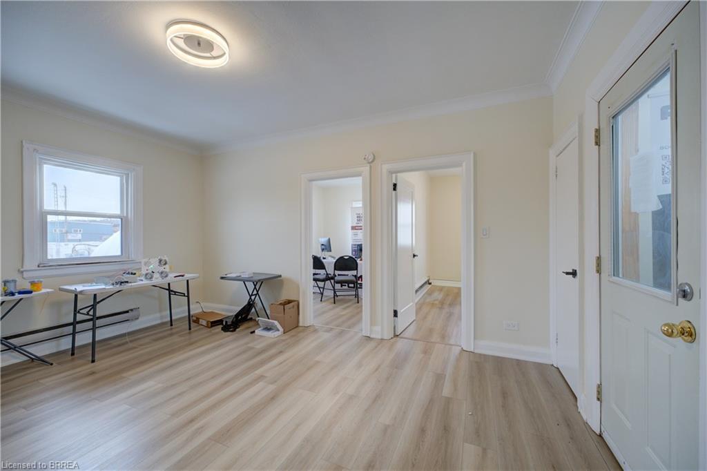 13-100 Frid Street, Hamilton, ON