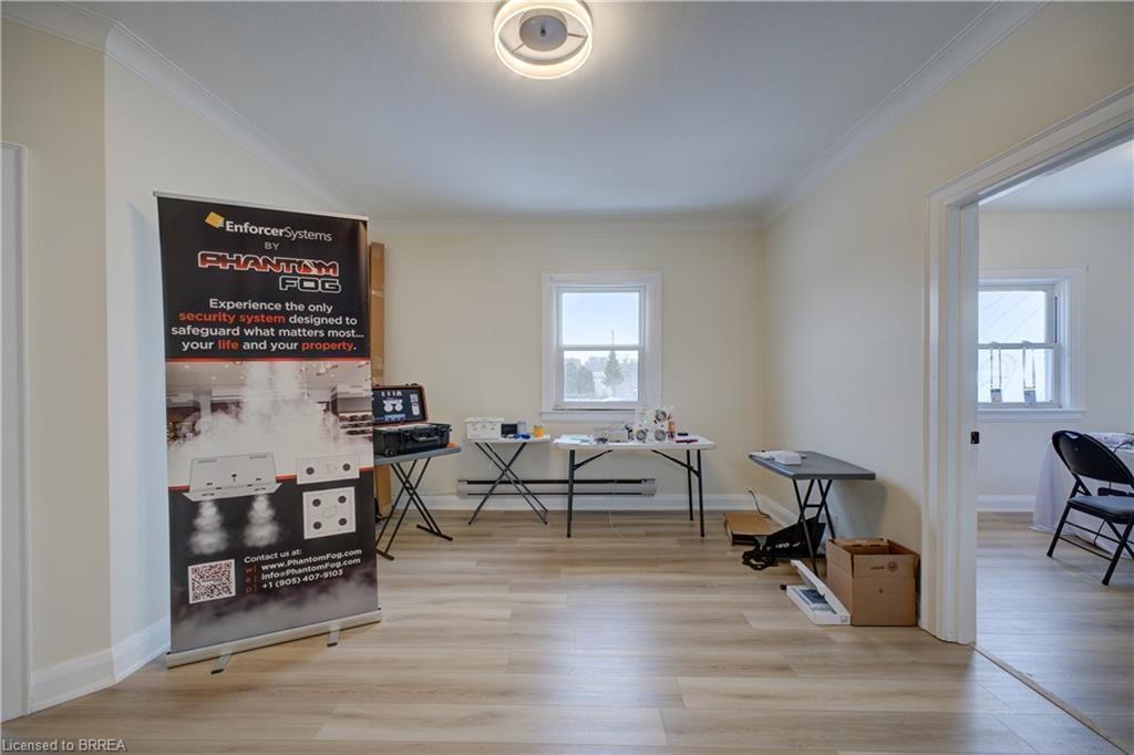 13-100 Frid Street, Hamilton, ON