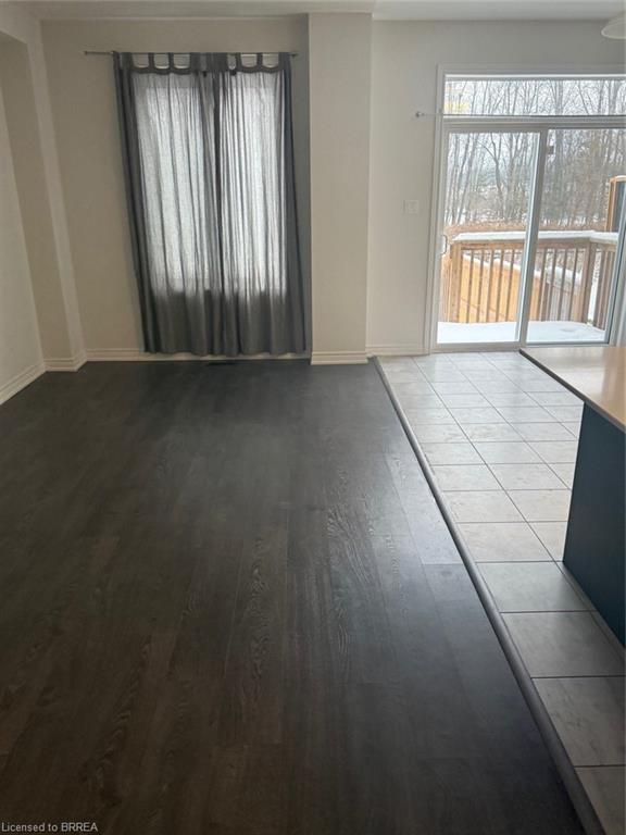 61-113 Hartley Avenue, Paris, ON - Indoor Photo Showing Other Room