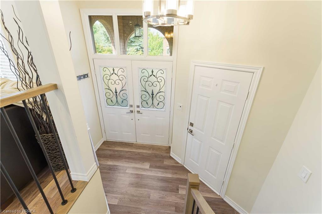 Upper-4319 Arejay Avenue, Beamsville, ON - Indoor Photo Showing Other Room