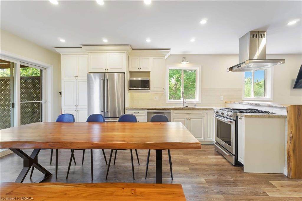 Upper-4319 Arejay Avenue, Beamsville, ON - Indoor Photo Showing Other Room