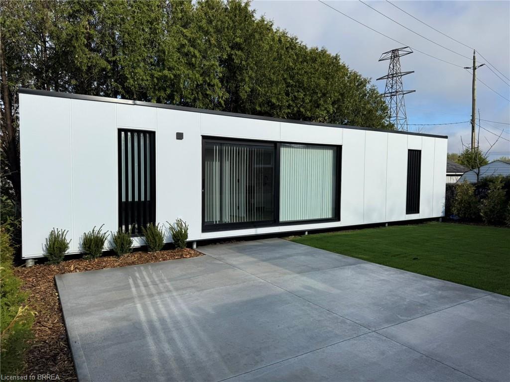 Adu-46 Linden Avenue, Brantford, ON - Outdoor