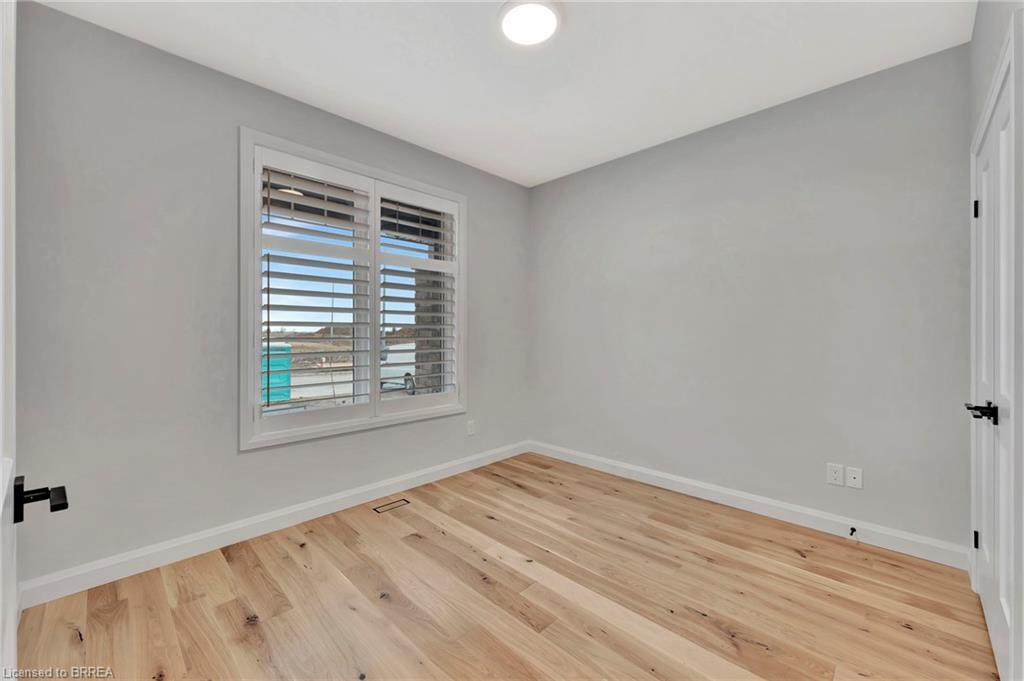 6 Patten Drive, St. George, ON - Indoor Photo Showing Other Room