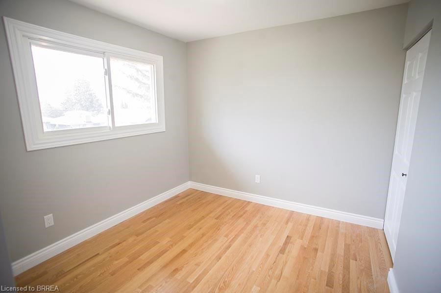 Upper-415 Chatham Street, Brantford, ON - Indoor Photo Showing Other Room