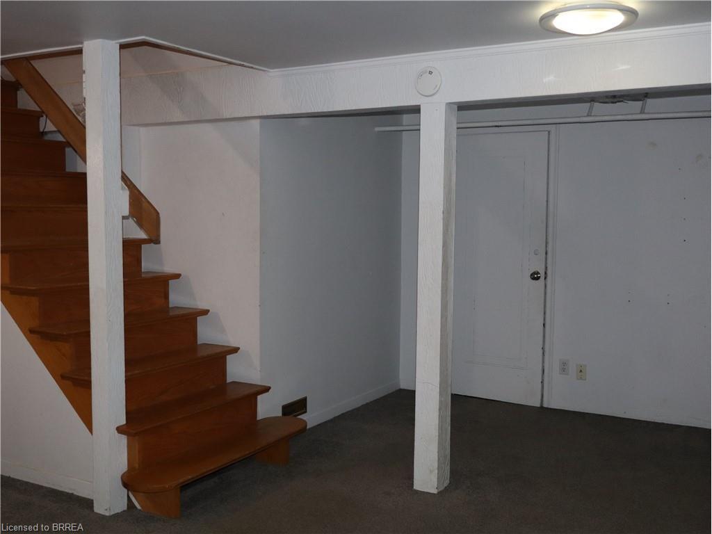 117 Queensway Drive, Brantford, ON - Indoor Photo Showing Other Room