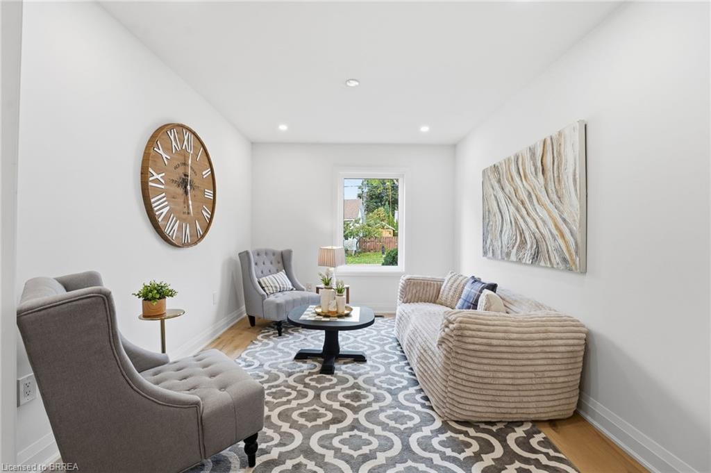 55 Jones Street, Hamilton, ON - Indoor