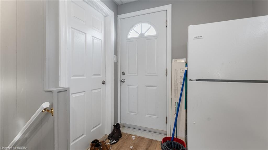 1-356 Wellington Street, Brantford, ON - Indoor Photo Showing Other Room