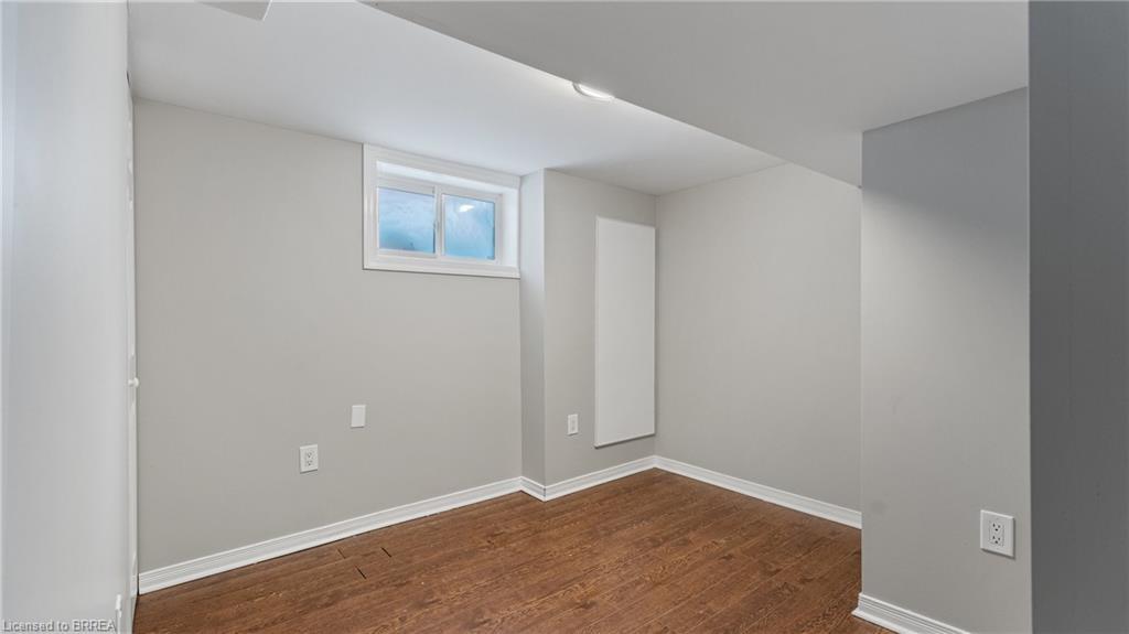 1-356 Wellington Street, Brantford, ON - Indoor Photo Showing Other Room