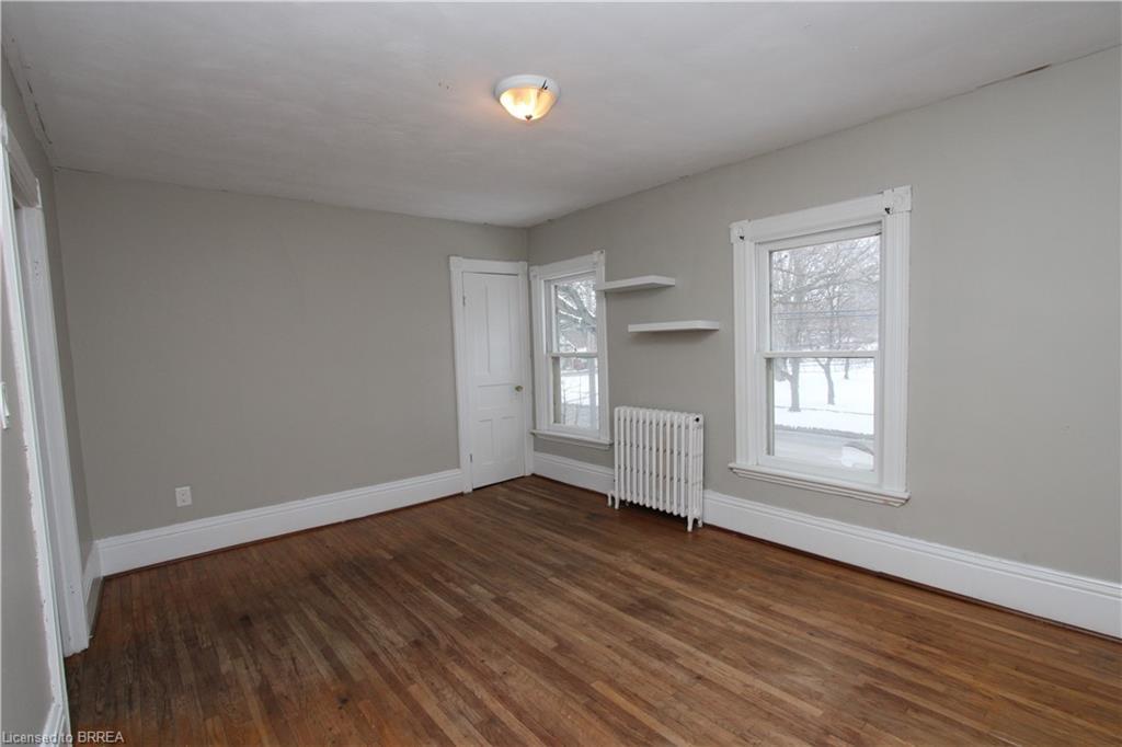 Upper-141 Erie Avenue, Brantford, ON - Indoor Photo Showing Other Room