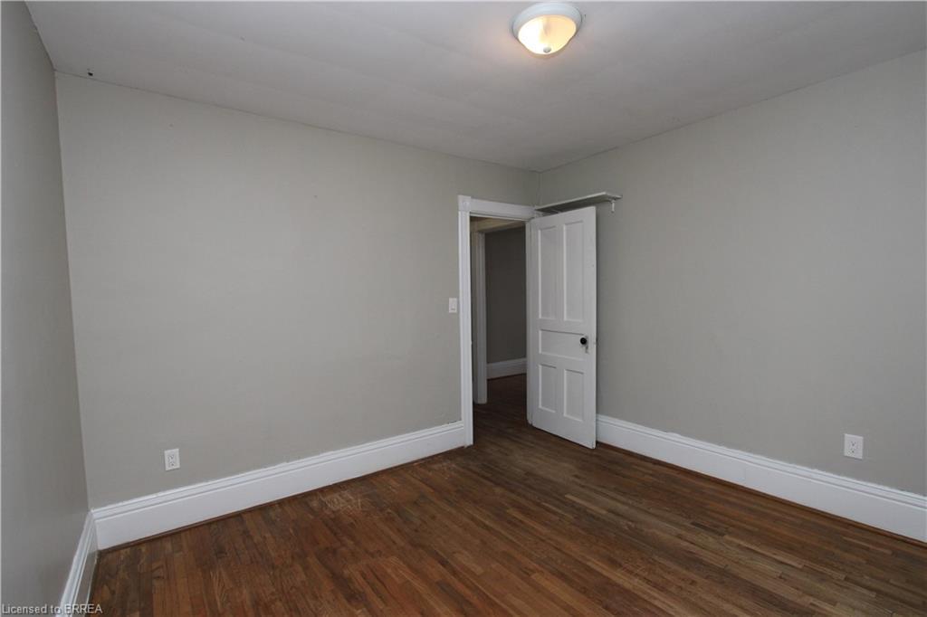 Upper-141 Erie Avenue, Brantford, ON - Indoor Photo Showing Other Room