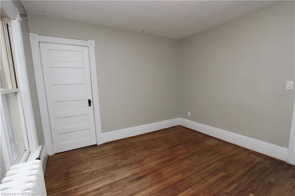 Upper-141 Erie Avenue, Brantford, ON - Indoor Photo Showing Other Room