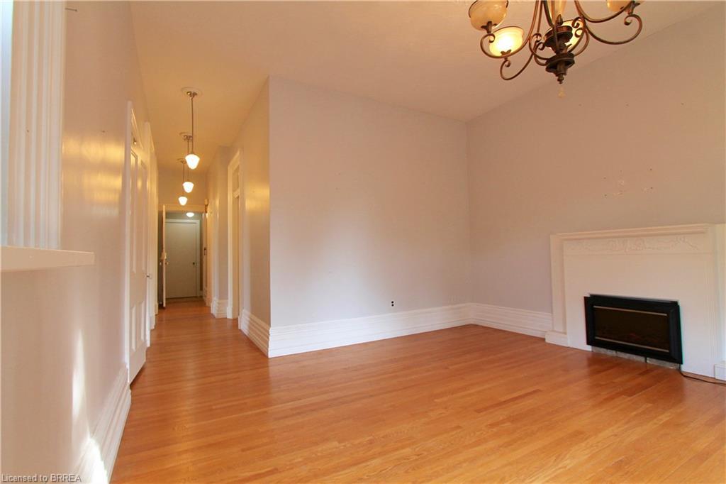 2-119 Park Avenue, Brantford, ON - Indoor Photo Showing Other Room