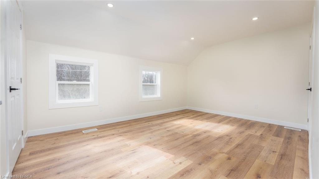 57 Winniett Street, Brantford, ON - Indoor Photo Showing Other Room