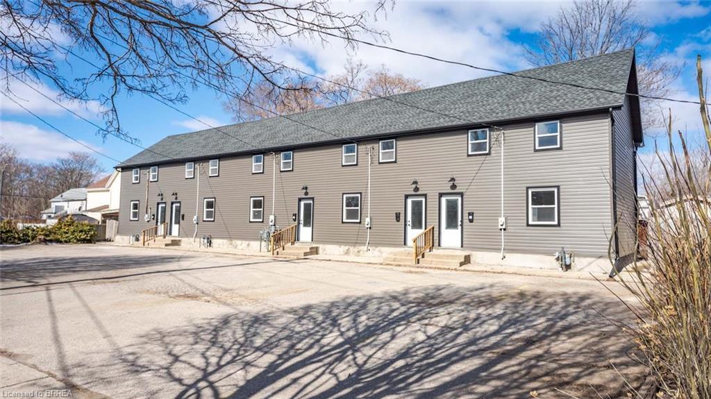 57 Winniett Street, Brantford, ON - Outdoor