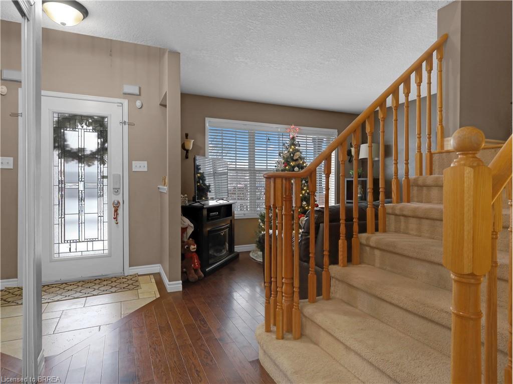 66 Gaydon Way, Brantford, ON - Indoor Photo Showing Other Room