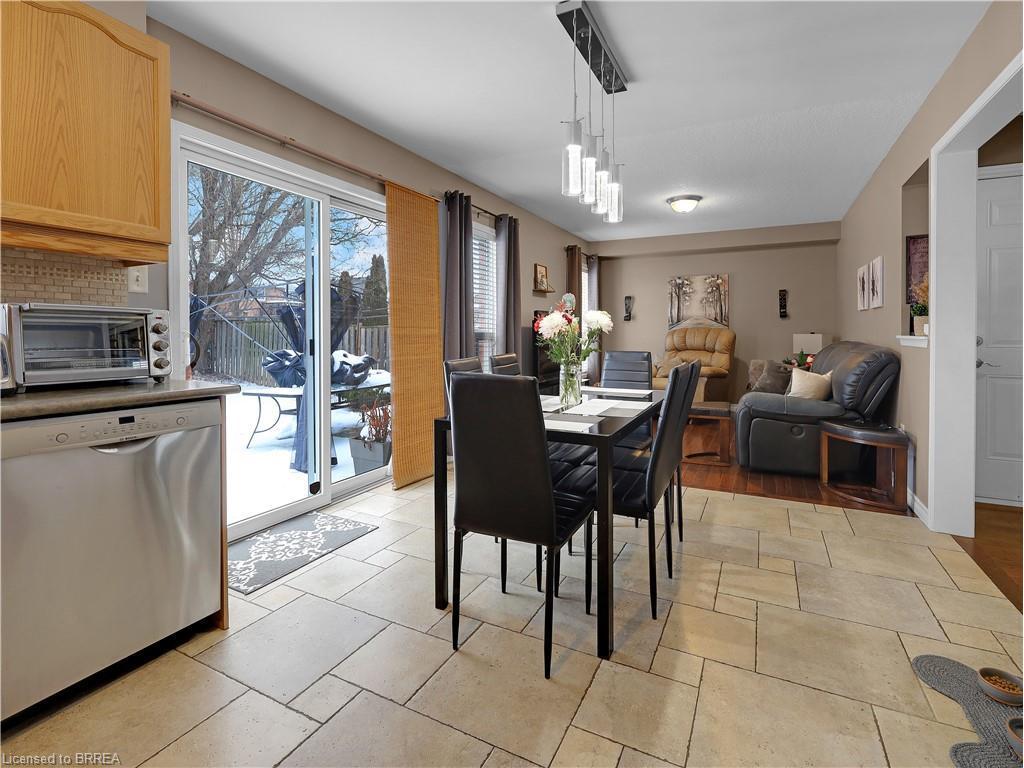 66 Gaydon Way, Brantford, ON - Indoor