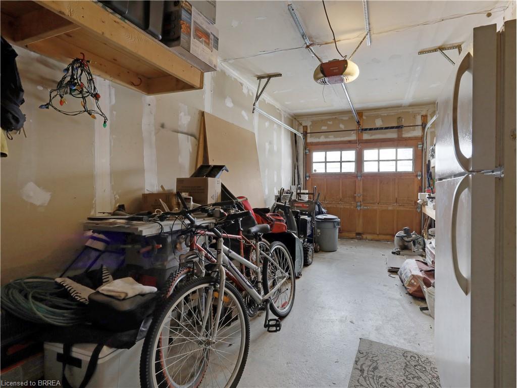 66 Gaydon Way, Brantford, ON - Indoor Photo Showing Garage