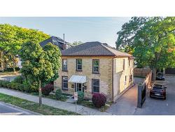 3-113 Brant Avenue Brantford, ON N3T 3H4