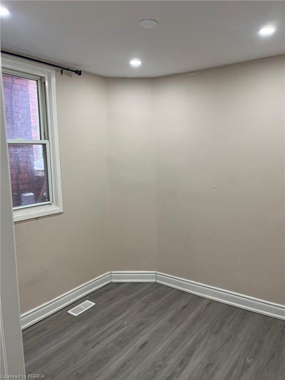 1-153 Albion Street, Brantford, ON - Indoor Photo Showing Other Room