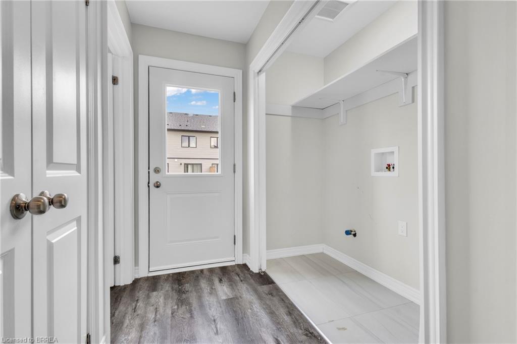 165 Grove Street, Simcoe, ON - Indoor Photo Showing Other Room