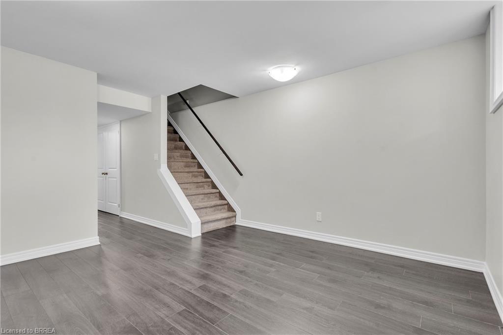 165 Grove Street, Simcoe, ON - Indoor Photo Showing Other Room