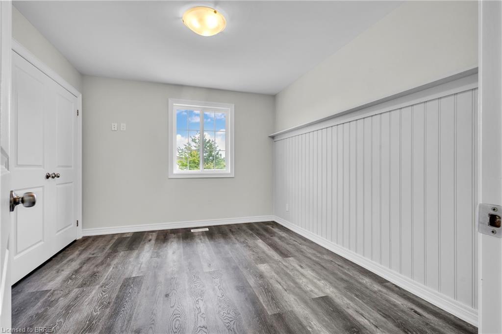 165 Grove Street, Simcoe, ON - Indoor Photo Showing Other Room