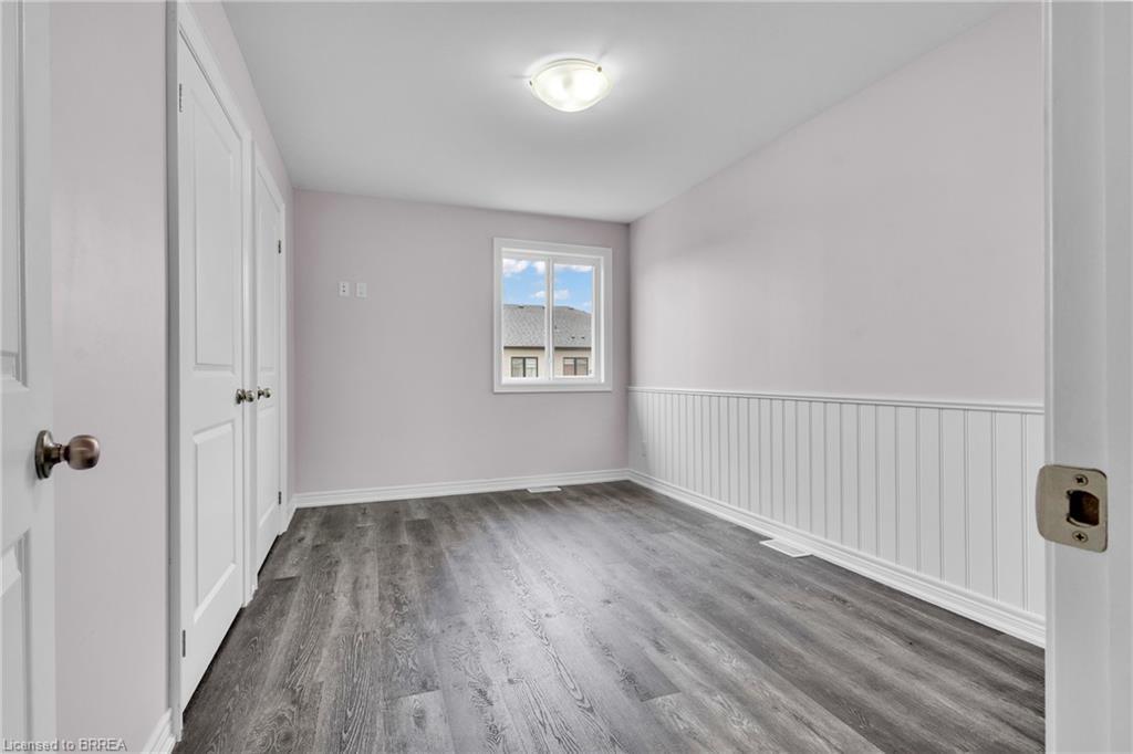 165 Grove Street, Simcoe, ON - Indoor Photo Showing Other Room