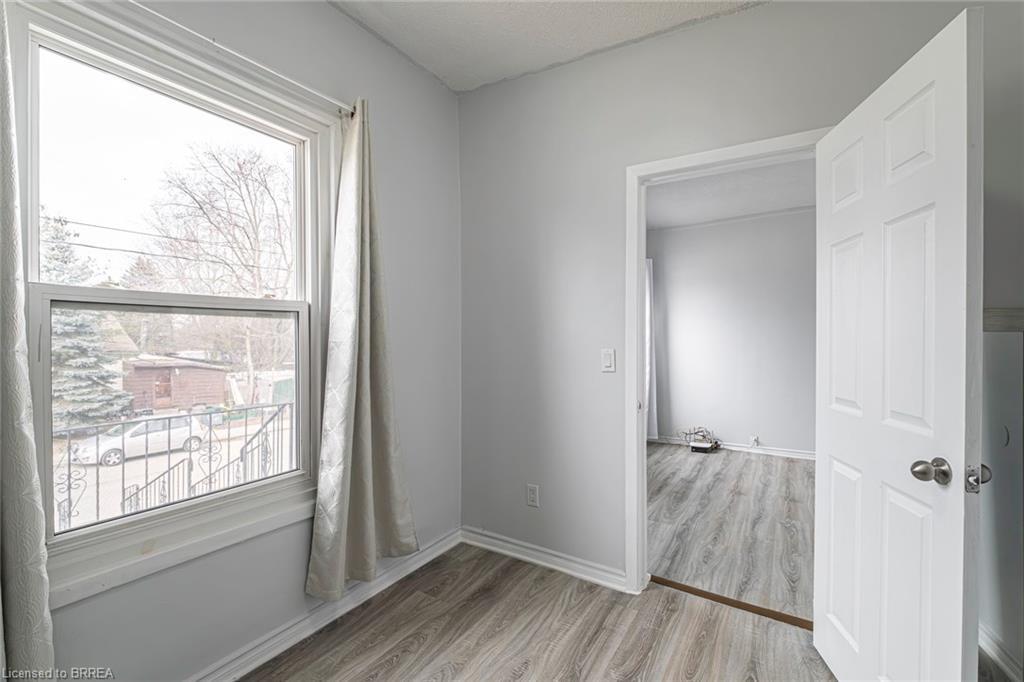 89 Maitland Street, Brantford, ON - Indoor Photo Showing Other Room