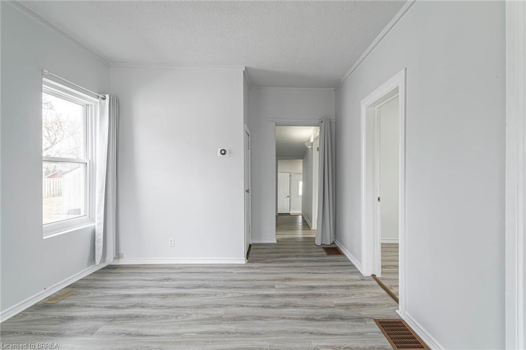 89 Maitland Street, Brantford, ON - Indoor Photo Showing Other Room