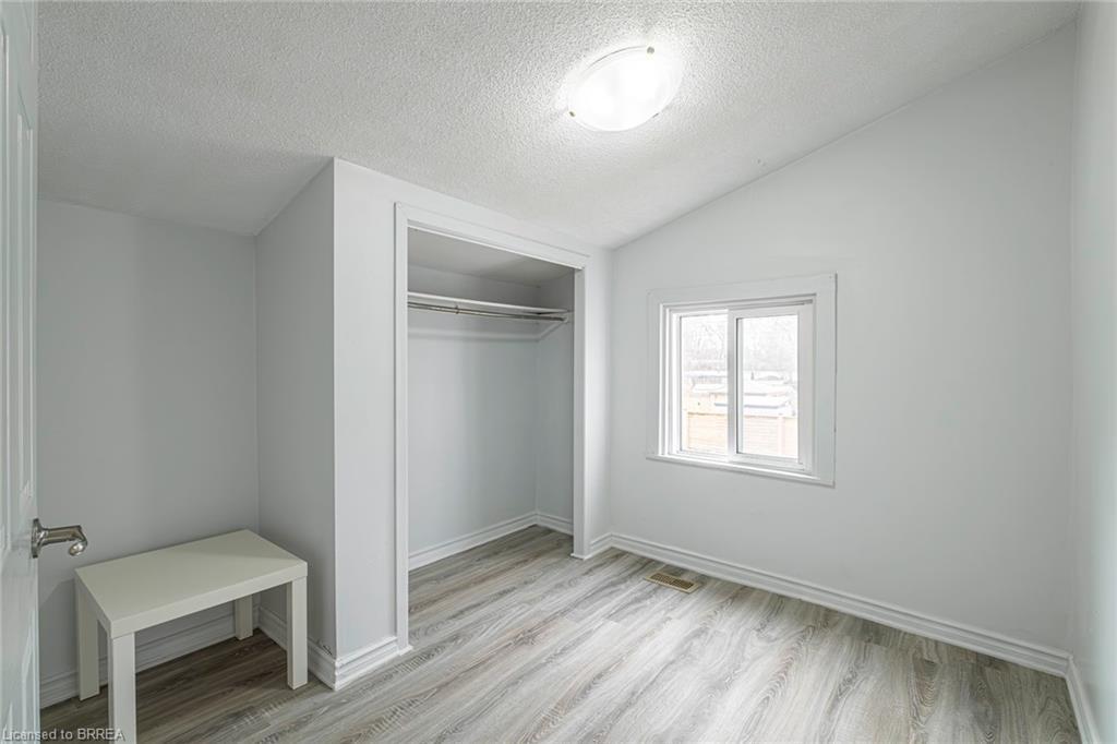 89 Maitland Street, Brantford, ON - Indoor Photo Showing Other Room