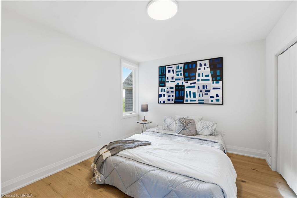 55 Jones Street, Hamilton, ON - Indoor Photo Showing Bedroom