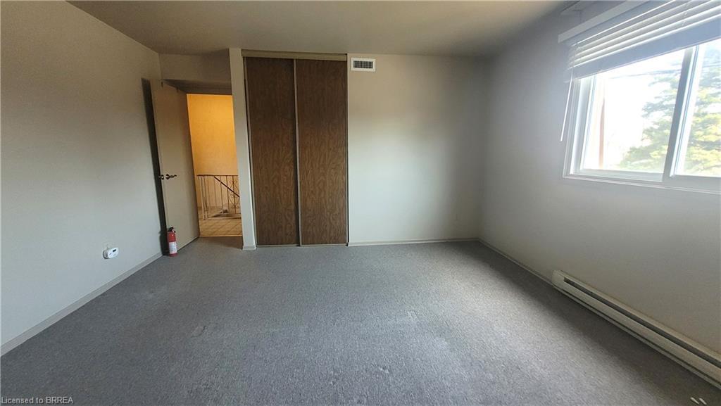 325 Fairview Drive, Brantford, ON