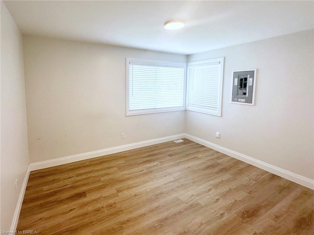 75 Henderson Avenue, Brantford, ON - Indoor Photo Showing Other Room