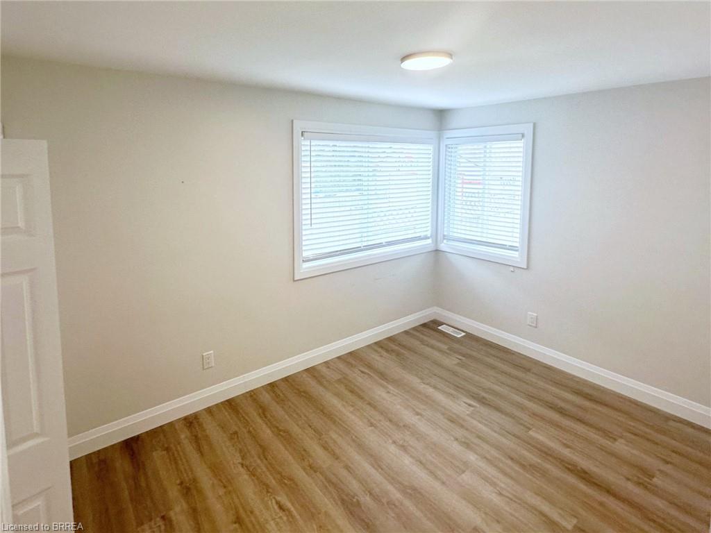 75 Henderson Avenue, Brantford, ON - Indoor Photo Showing Other Room