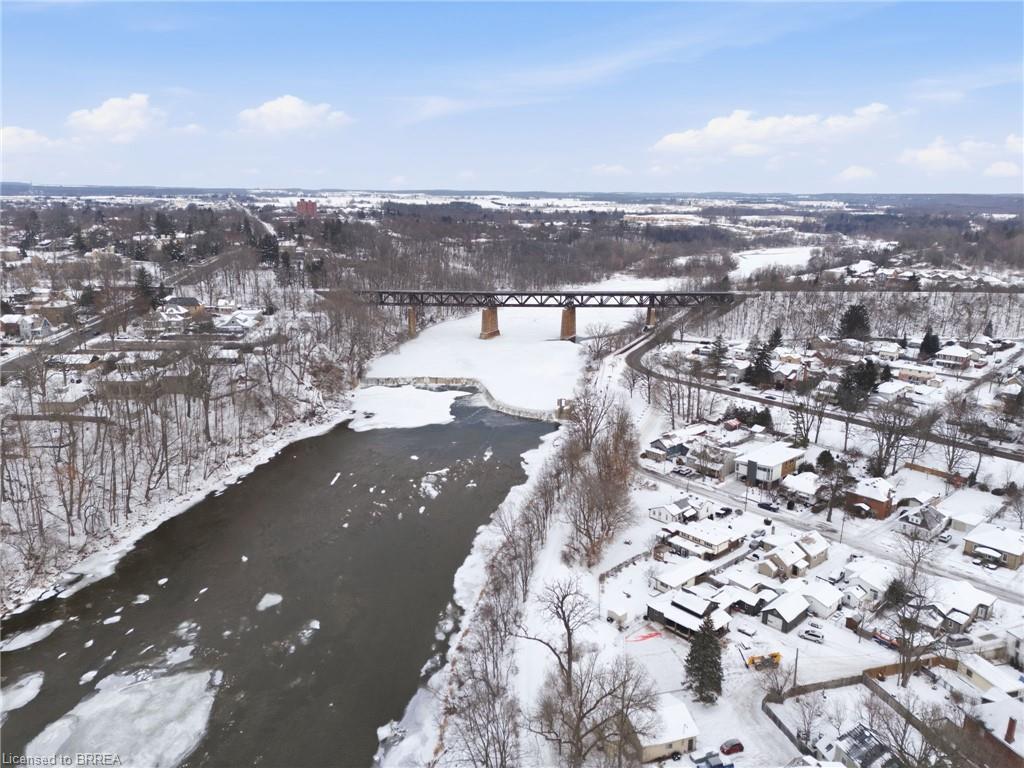 202-7 Grand River Street N, Paris, ON - Outdoor With View