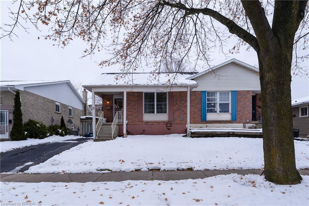 9 Max Webster Road, Brantford, ON - Outdoor With Facade