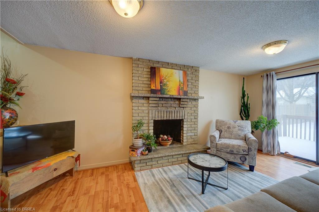 9 Max Webster Road, Brantford, ON - Indoor Photo Showing Living Room With Fireplace