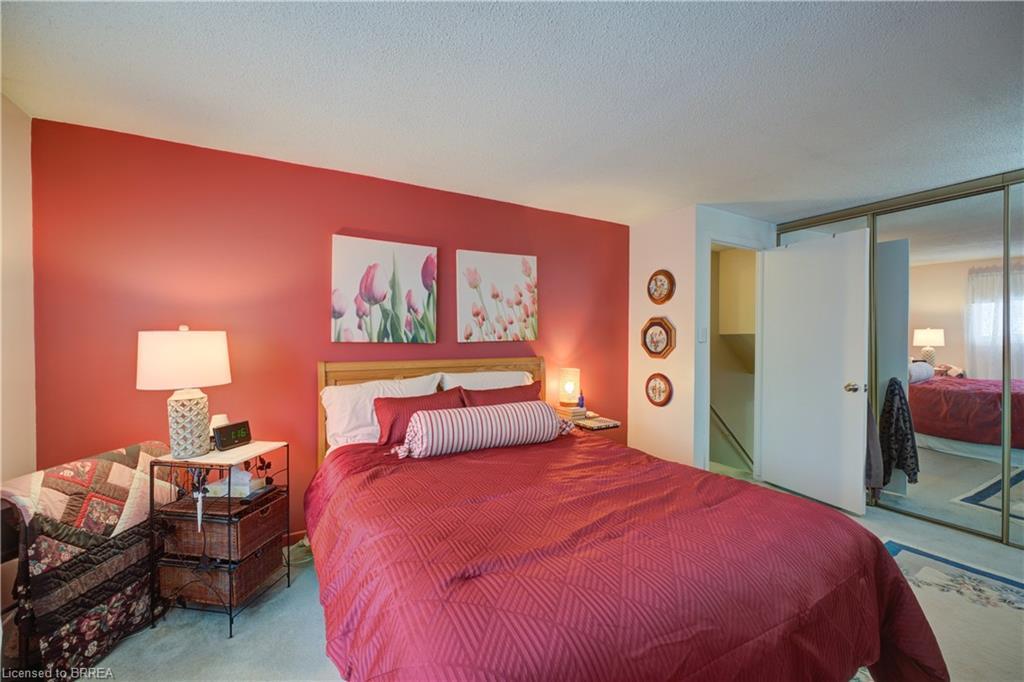 9 Max Webster Road, Brantford, ON - Indoor Photo Showing Bedroom