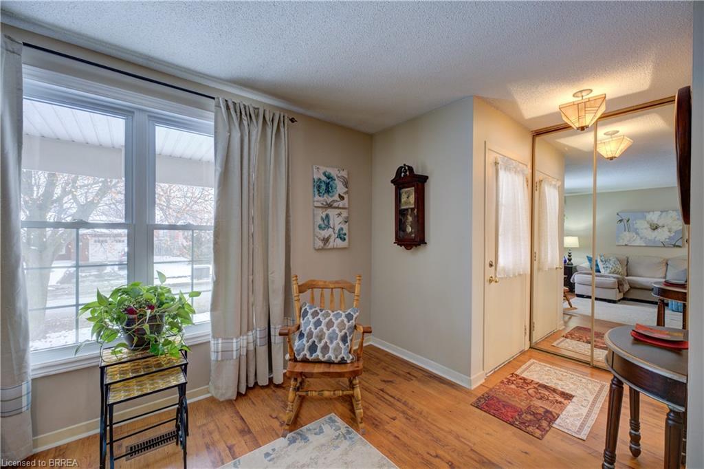 9 Max Webster Road, Brantford, ON - Indoor