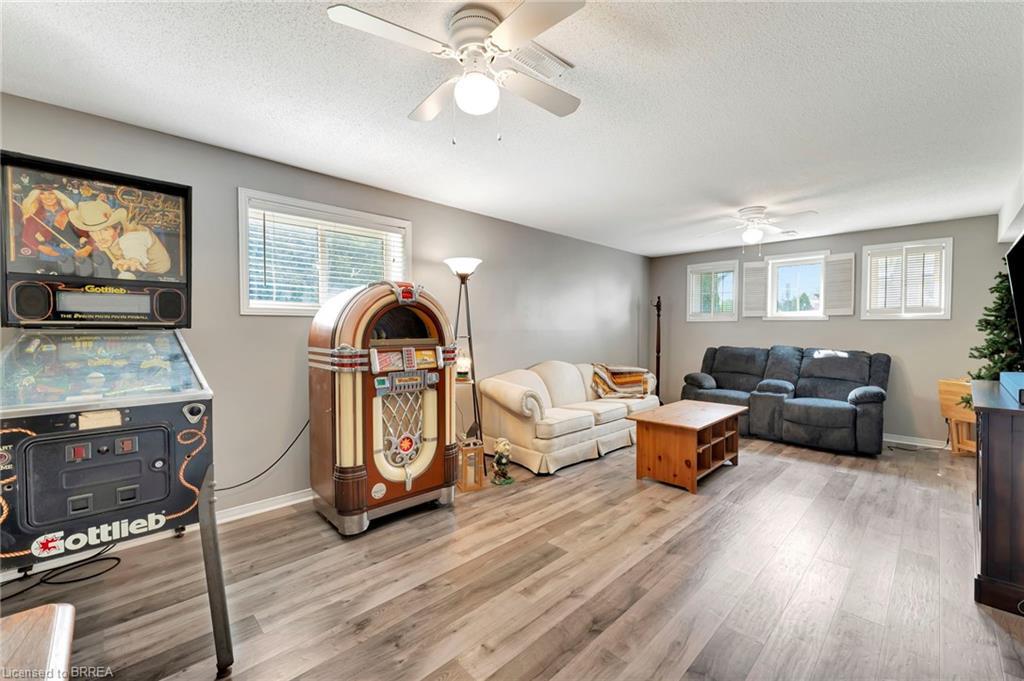 1565 Old Brock Street, Vittoria, ON - Indoor