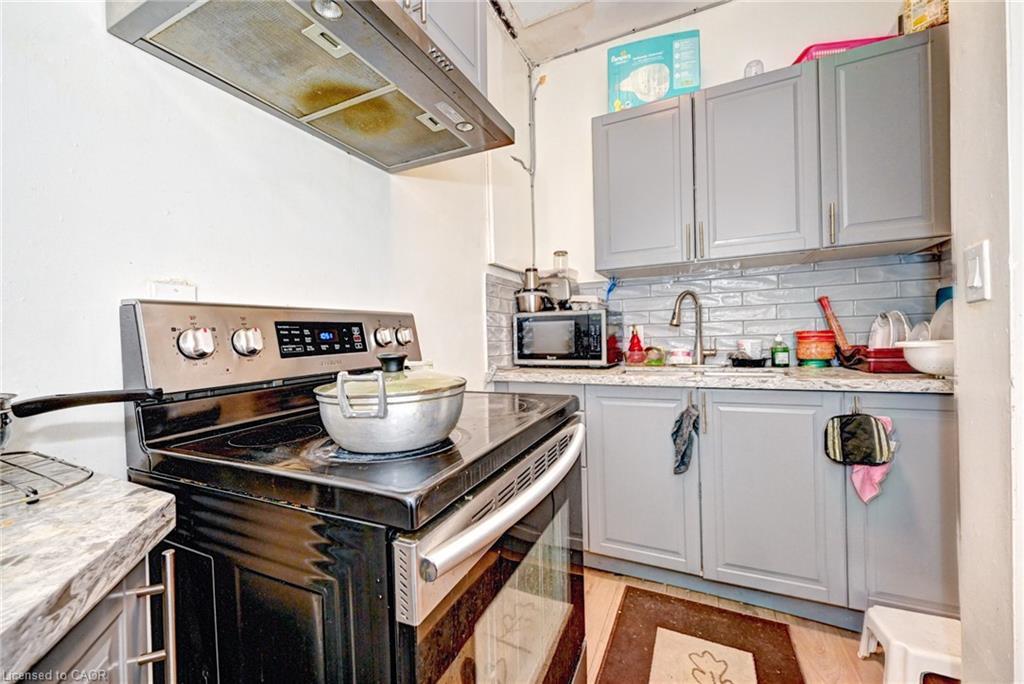 15 Ainslie Street N, Cambridge, ON