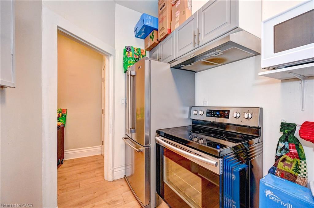 15 Ainslie Street N, Cambridge, ON