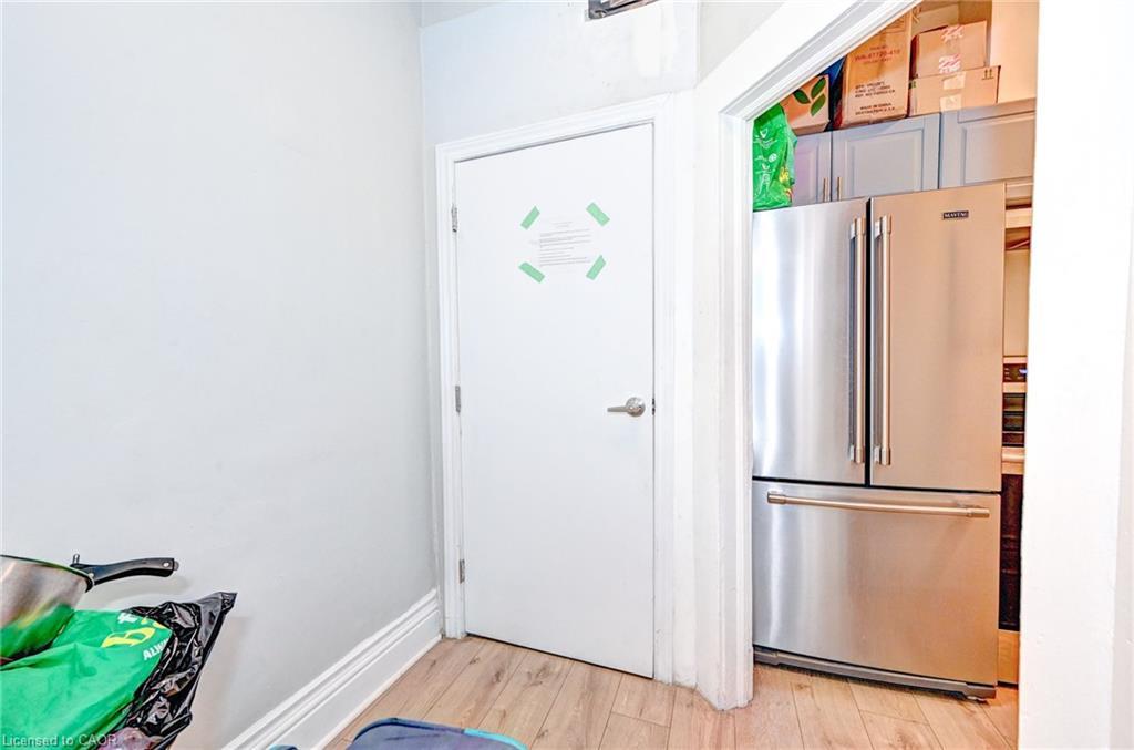 15 Ainslie Street N, Cambridge, ON