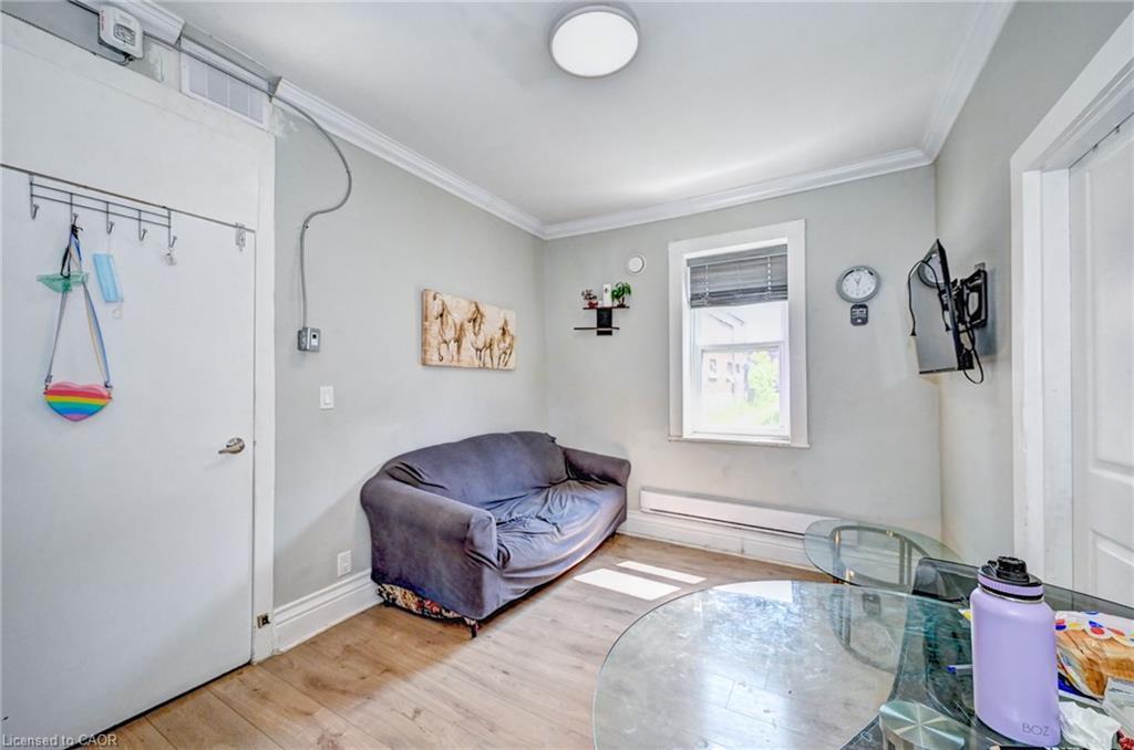 15 Ainslie Street N, Cambridge, ON