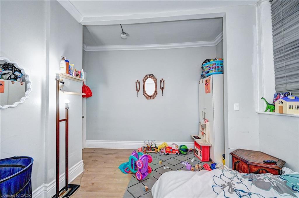 15 Ainslie Street N, Cambridge, ON