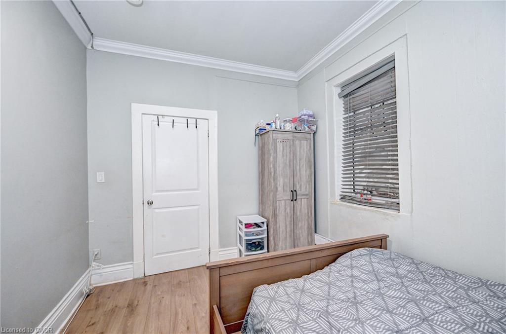 15 Ainslie Street N, Cambridge, ON