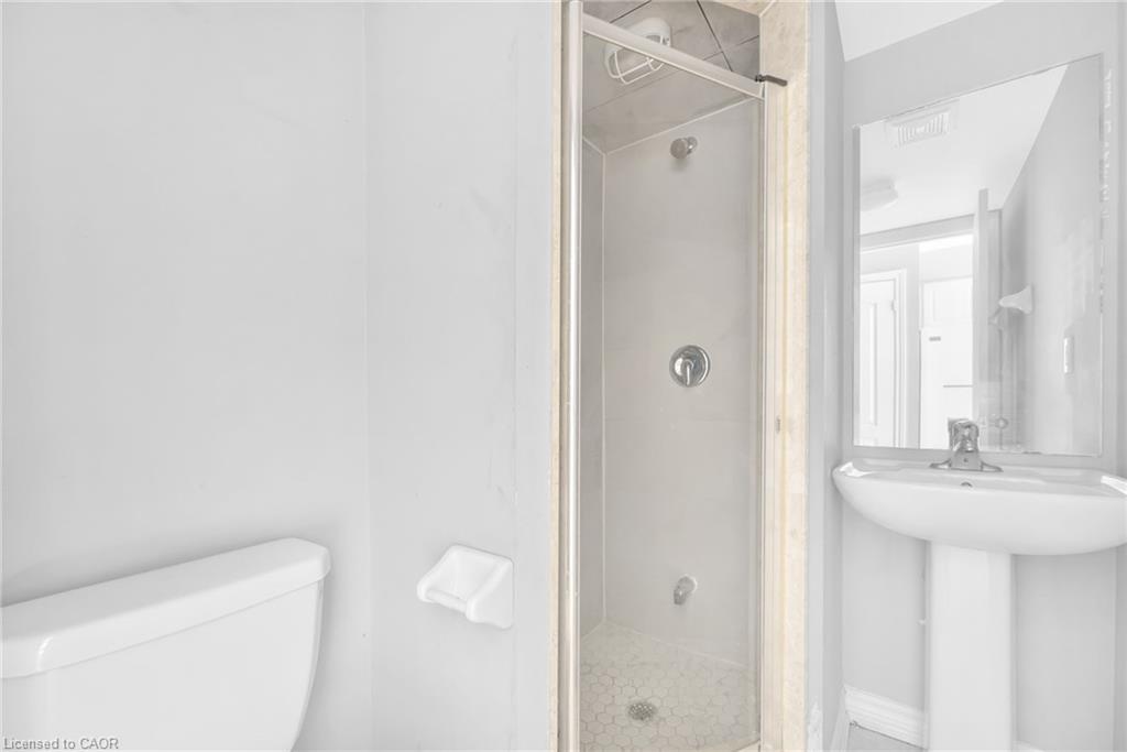 21 Kayak Heights, Brampton, ON - Indoor Photo Showing Bathroom