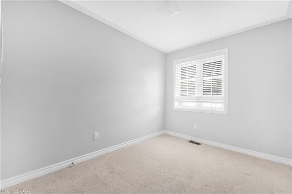 21 Kayak Heights, Brampton, ON - Indoor Photo Showing Other Room